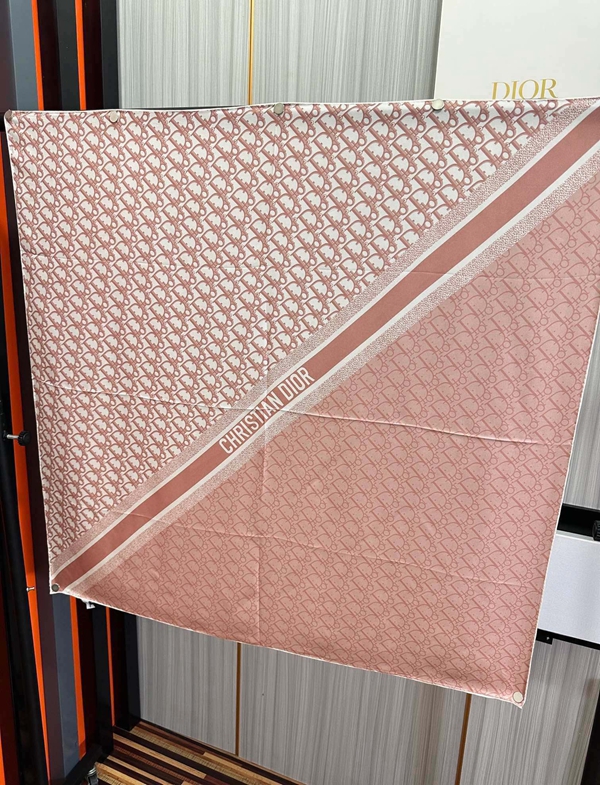 ブランドマフラー着用イメージ